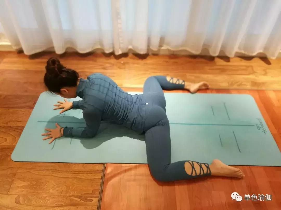 零基础解锁一字马教你一招,你有一份健身攻略注意查收