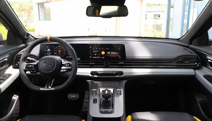 传祺影豹运动版深度测评,传祺影豹j15和j16有什么区别