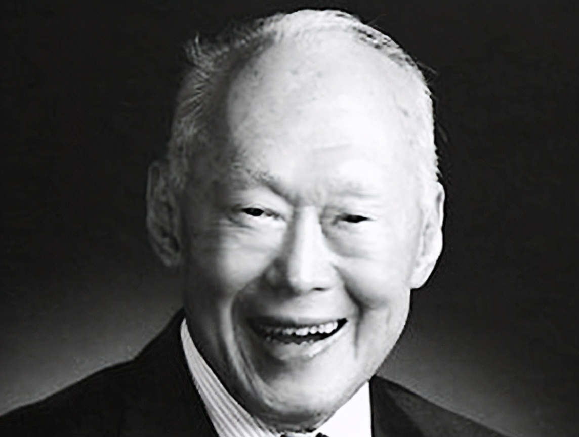 新加坡国父李光耀的五大预言,新加坡国父李光耀十大纪录