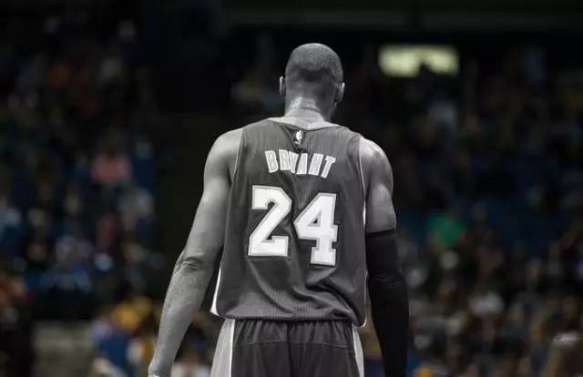 21世纪十大控球后卫排名,二十一世纪最佳中后卫