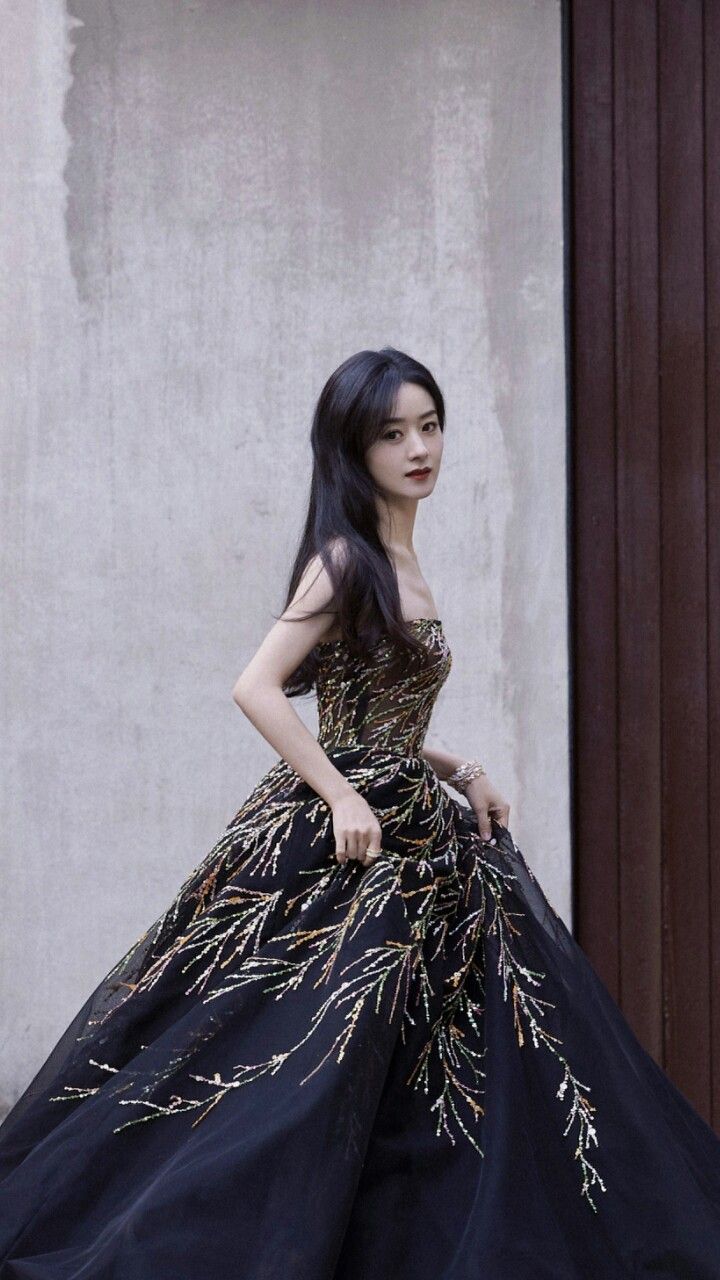 最近瘦出排骨胸的女明星,瘦出排骨胸的女星