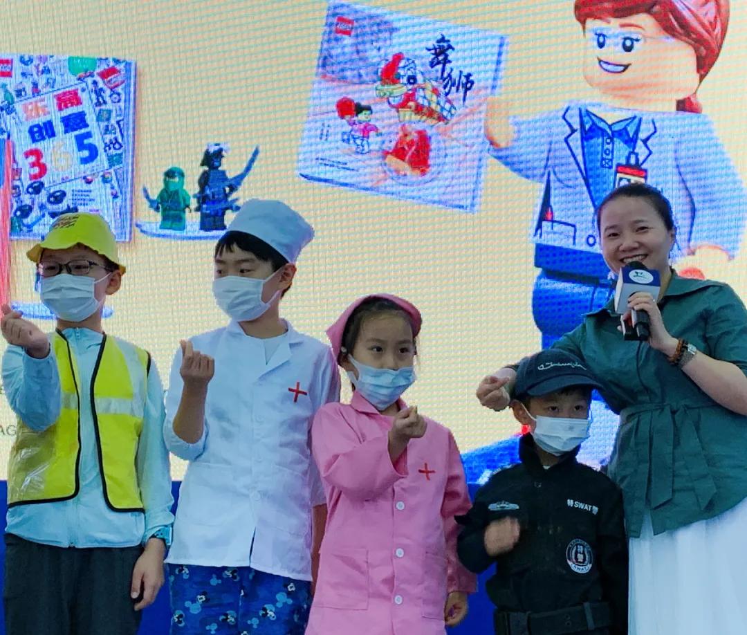 乐高带给孩子无限乐趣,乐高可以锻炼孩子的思维和耐力