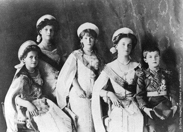 末代沙皇尼古拉二世图片,末代沙皇尼古拉二世谁杀的