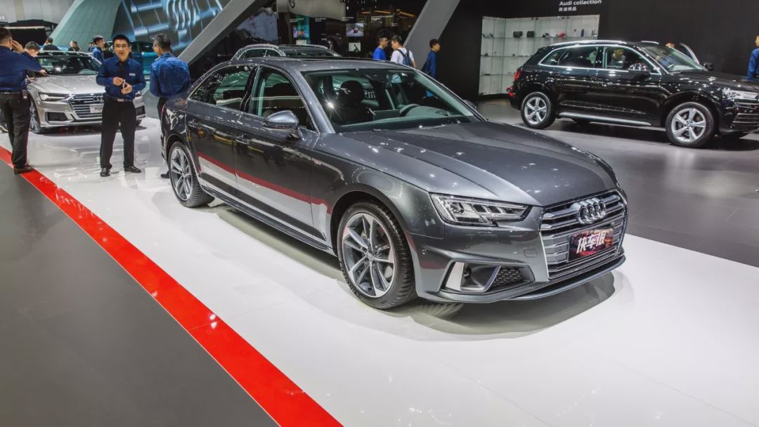 奥迪a4l45quattro臻选动感型,18款奥迪a4l45quattro试驾