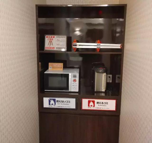 在岛国的网吧过夜是一种怎样的体验?