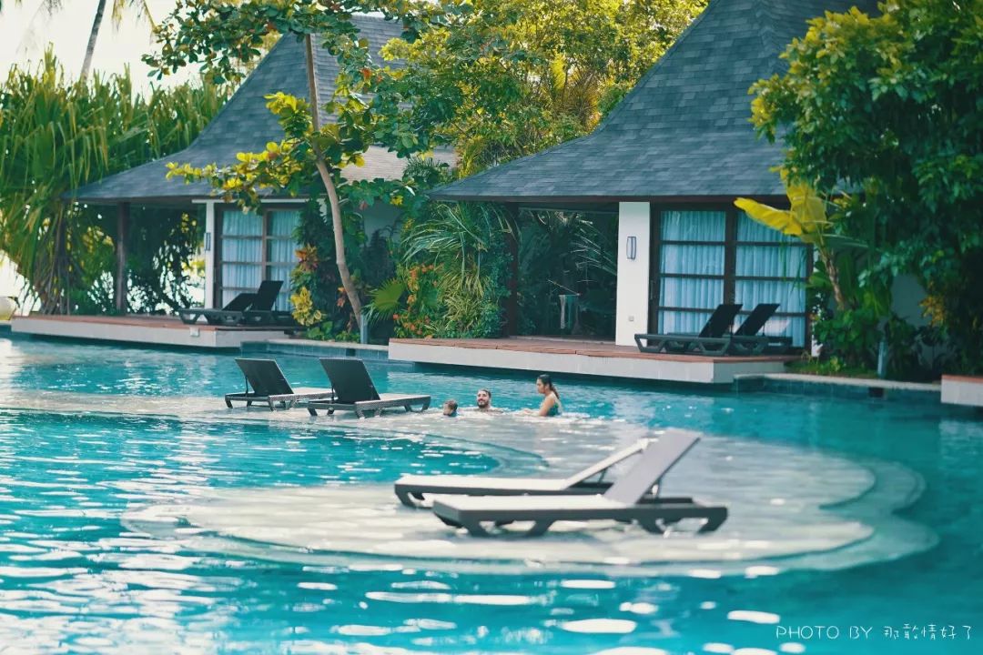 菲律宾冷门景区 (菲律宾锡基霍尔岛冲浪)