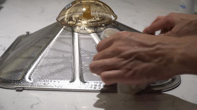 煮茶叶蛋的锅留下了污渍怎么去掉,如何去除不锈钢锅上的顽固污渍