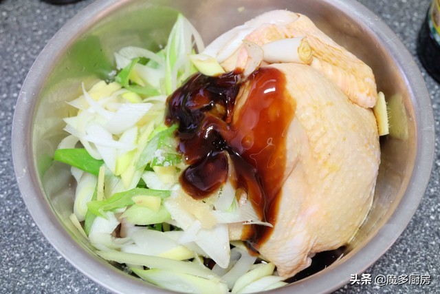 电饭锅烤鸡怎么做,电饭锅做烤鸡要什么腌料
