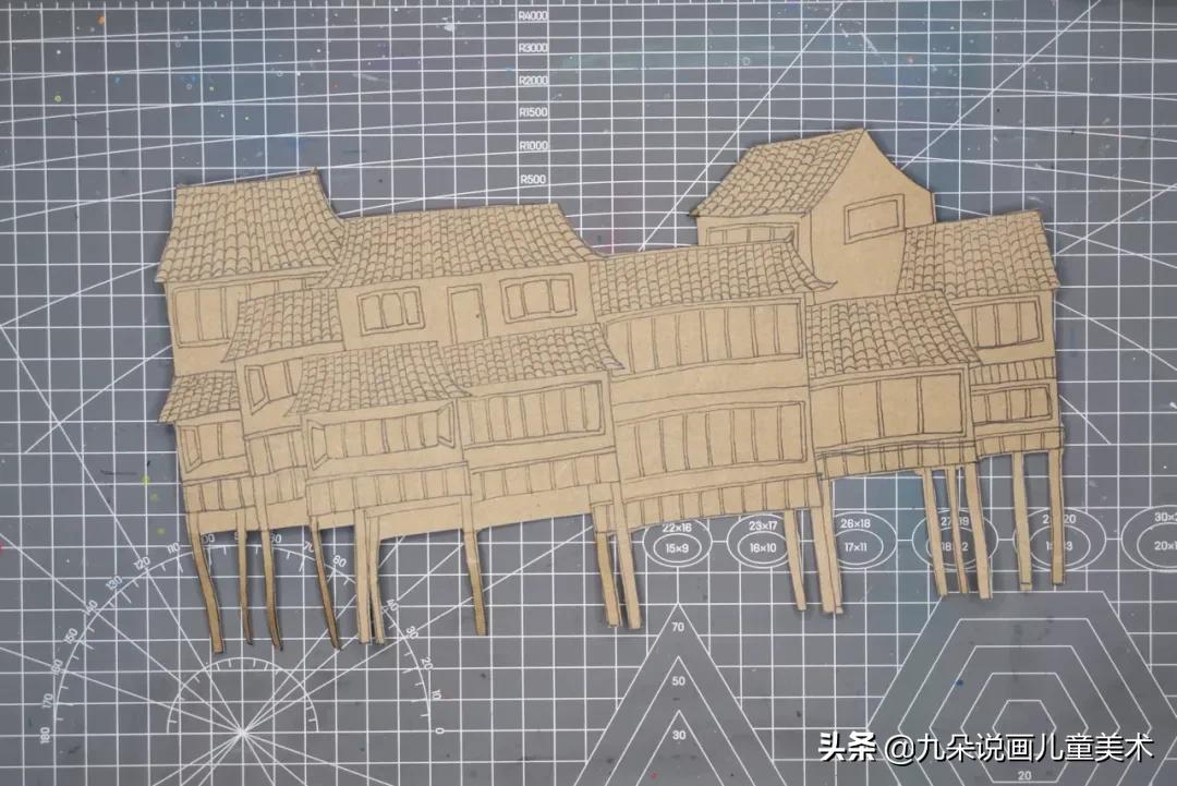 儿童画吊脚楼教程,创意儿童画苗族吊脚楼