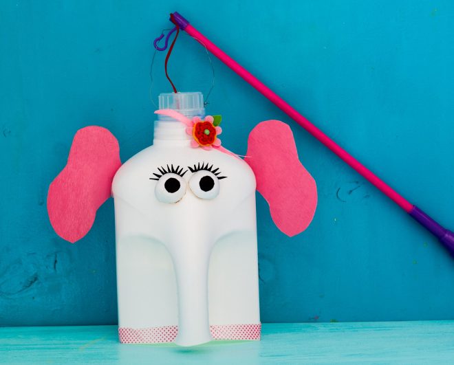 元宵节冰墩墩拿着小灯笼手工制作,能点灯的元宵节手工兔子小花灯