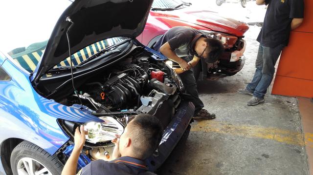 飞度gk5大灯,飞度gk5大灯总成多少钱