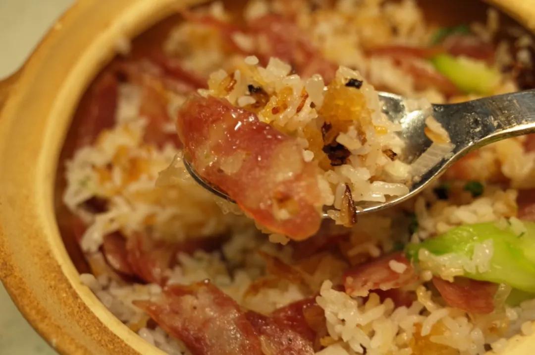 香港师傅教你做美食,香港正宗煲仔饭做法