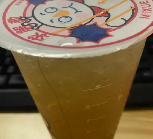 华莱士和蜜雪冰城为什么这么便宜,你凭什么看不上华莱士和蜜雪冰城