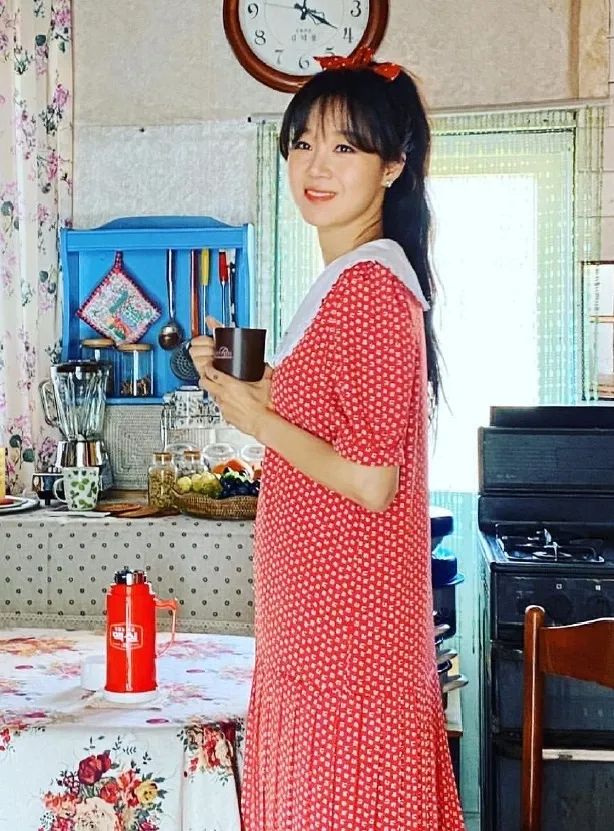 谭松韵是塌鼻子吗,谭松韵鼻子塌吗