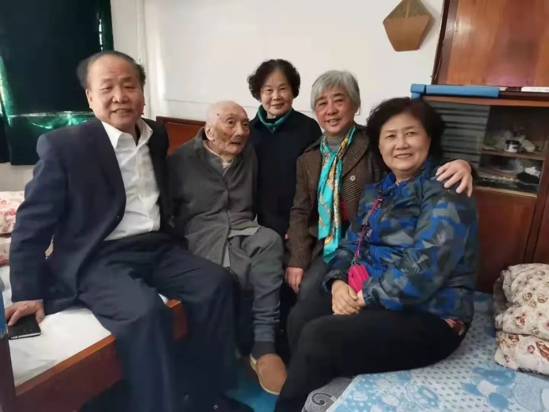 人生往事，一位我十分敬仰的蓝天校长