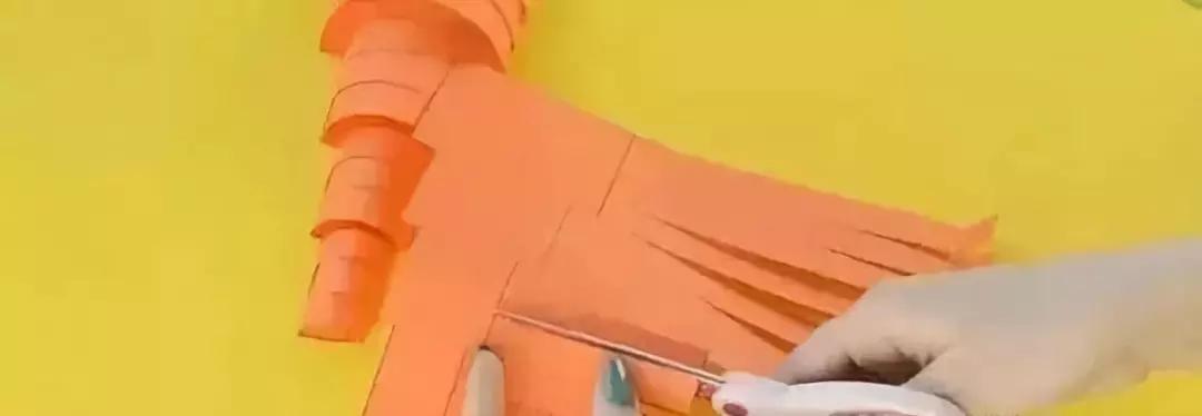 胡萝卜手工作品幼儿园简单教程,手工布艺胡萝卜制作过程图片