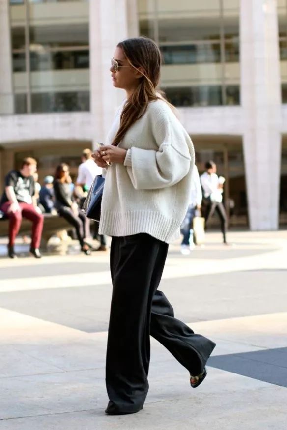 毛衣和卫衣哪个时尚一点好,卫衣与毛衣哪款好看