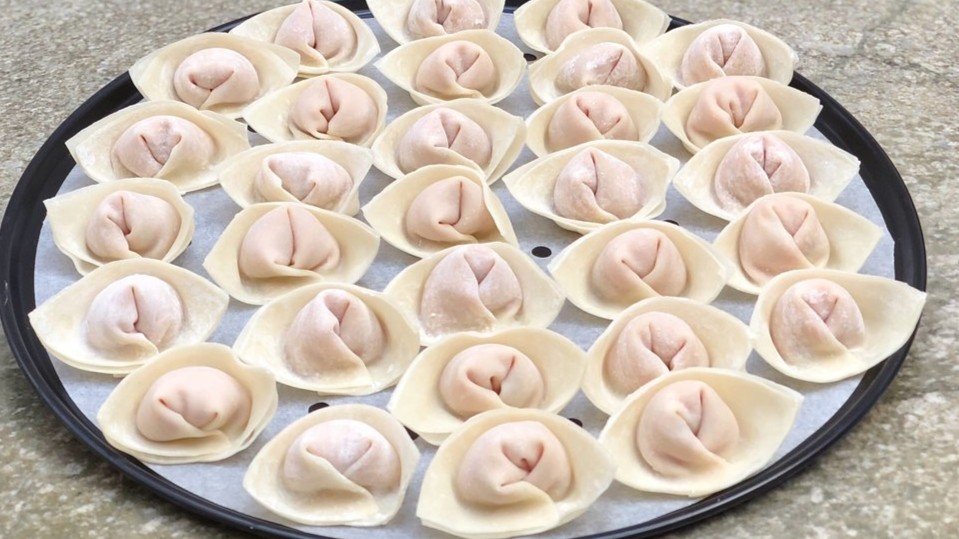 鲜虾云吞元宝型,猪肉虾仁鸡蛋三鲜馅馄饨正宗做法