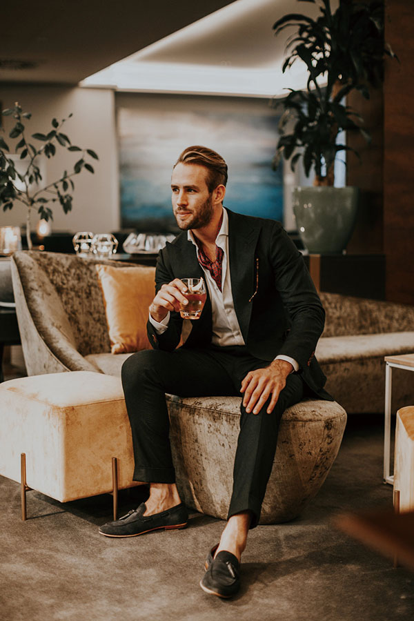 跟帅气的小哥哥学穿搭之行走的春色：八大元素打造精致型男