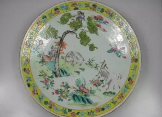 瓷器色彩去哪儿鉴定,怎么鉴定瓷器的纹饰年代