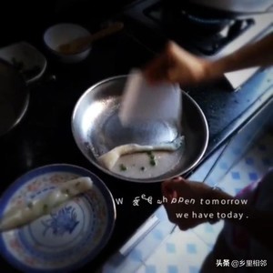 自制肠粉怎么做简单又好吃,自制肠粉的家常做法简单易学