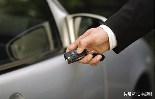 车钥匙不小心进水了失灵,车钥匙不小心进水了怎么办