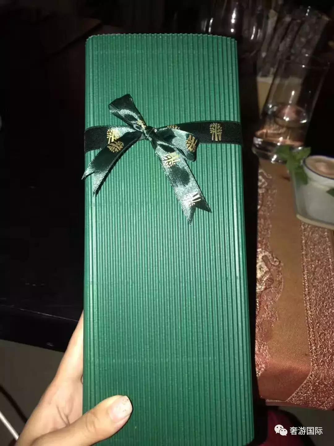 大溪地和塞舌尔岛哪个漂亮,和大溪地齐名的海岛