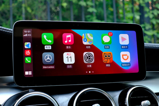 奔驰c级180落地多少钱,豪华奔驰180