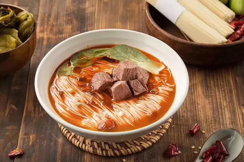 做餐饮品牌加盟店有哪些招商渠道,餐饮加盟项目招商会方案