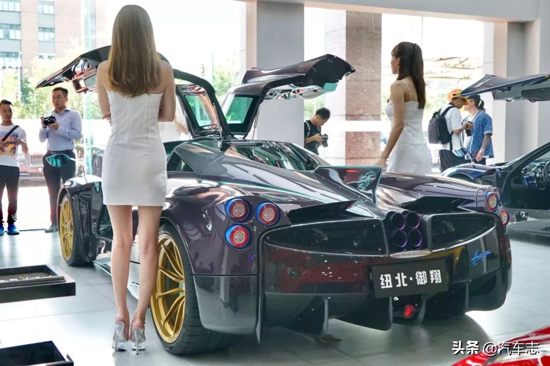 价值1亿元钱的白色法拉利拉法,迈凯伦p1法拉利拉法三大神车