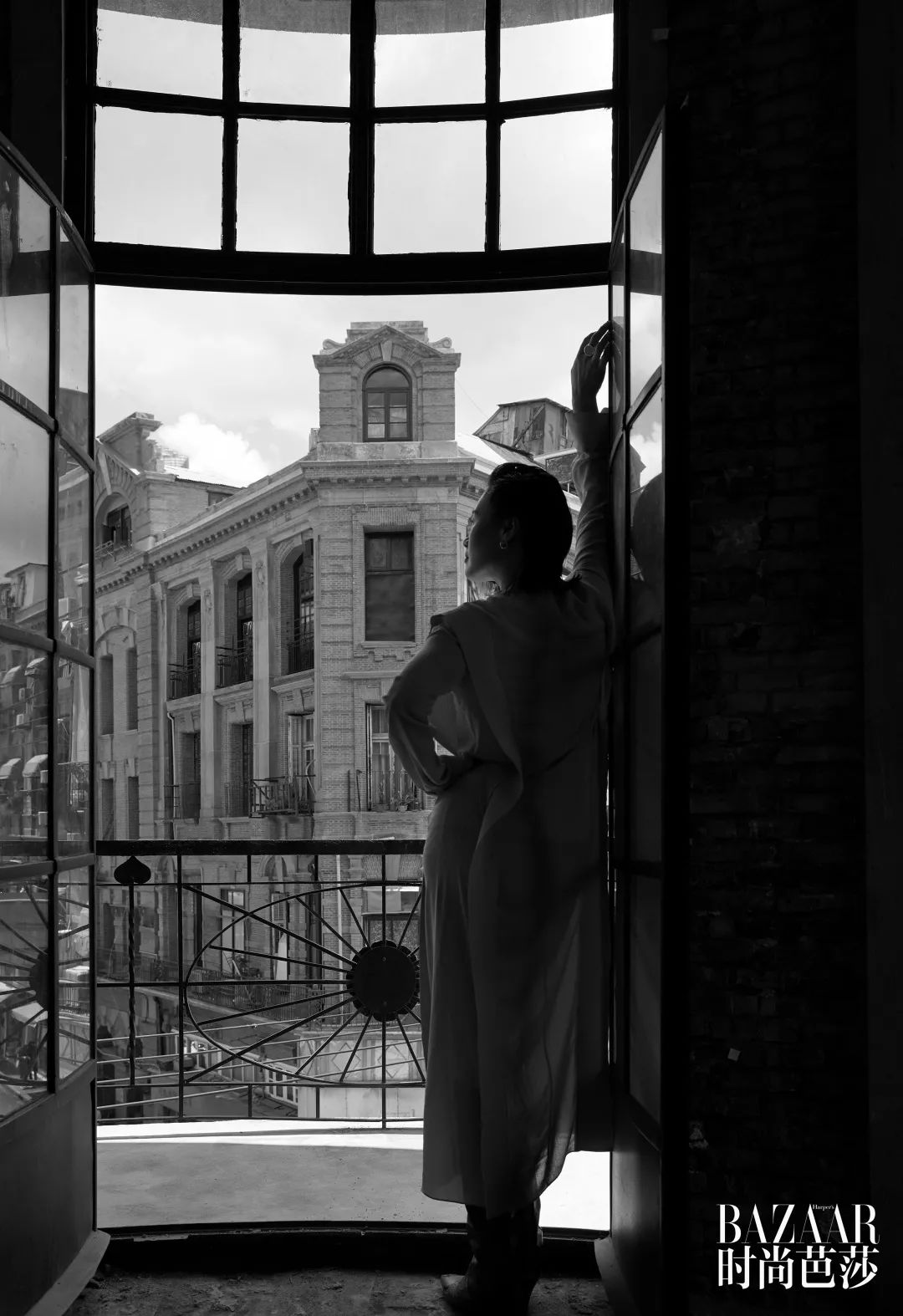 邬君梅微博,巡演邬君梅