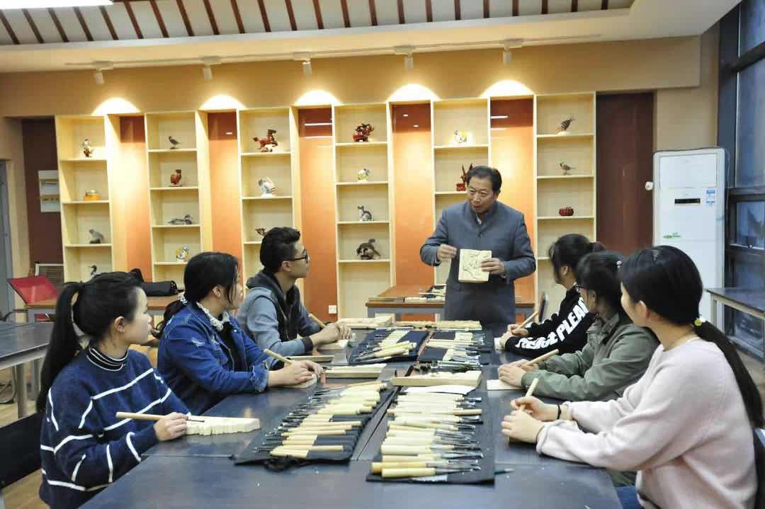 泰州职业技术学院招生咨询,泰州职业技术学院2019年招生简章