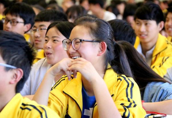 艺术专业专科线没过能读专科吗,高考只有专科的成绩选什么专业好