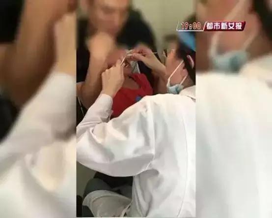 小孩把钻石塞进鼻孔里怎么办,小孩不小心把钻石吃了怎么办