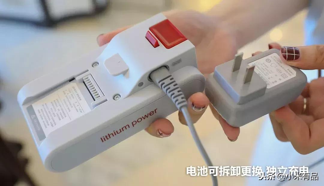 戴森v8和小狗t11吸尘器对比,戴森吸尘器与国产吸尘器吸力对比