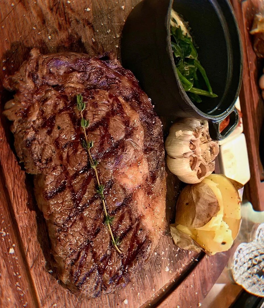 购物公园有家来自土耳其的烤肉店,据说能让肉食者为之一颤