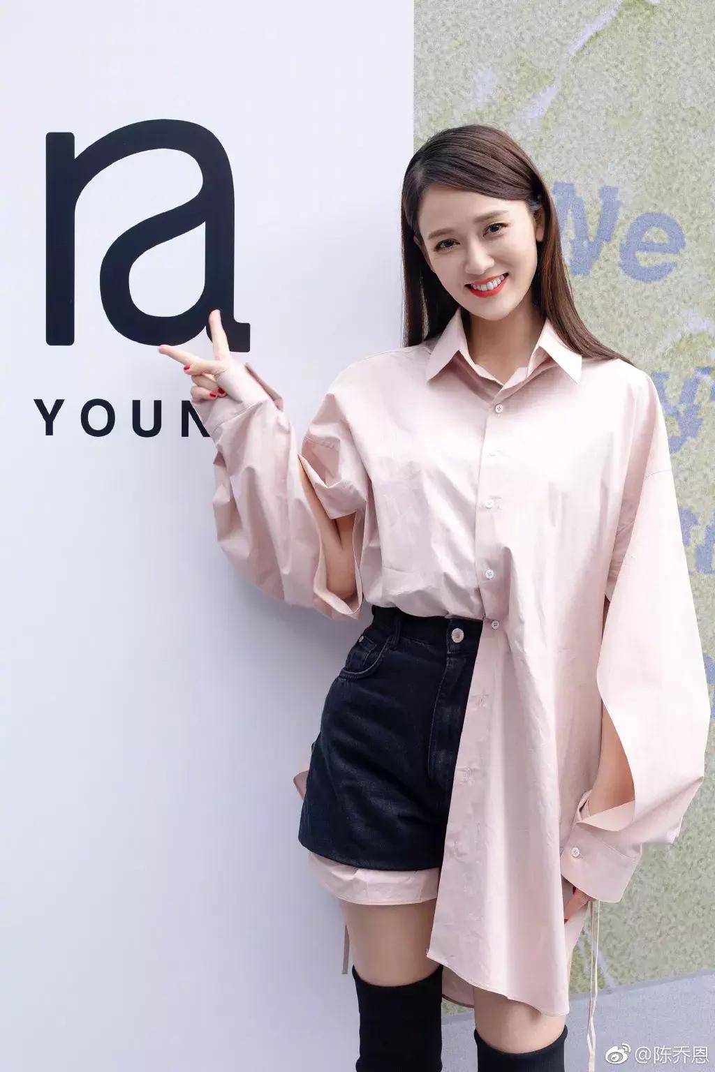 胸大怎么穿搭不显臃肿,胸高的女人怎么穿才好看