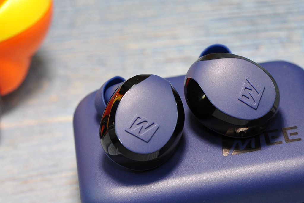 可以和airpods对比的真蓝牙耳机,比airpods更受欢迎的真无线耳机