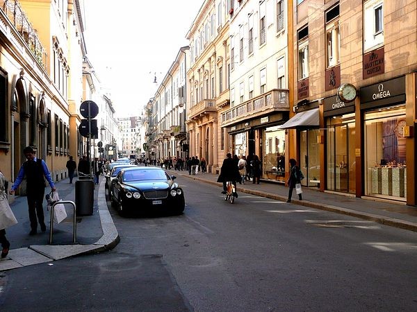 意大利留学费用一年多少人民币,意大利美术留学费用一览表