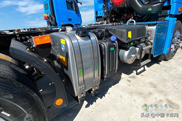 欧曼gtl快递车,快递用车