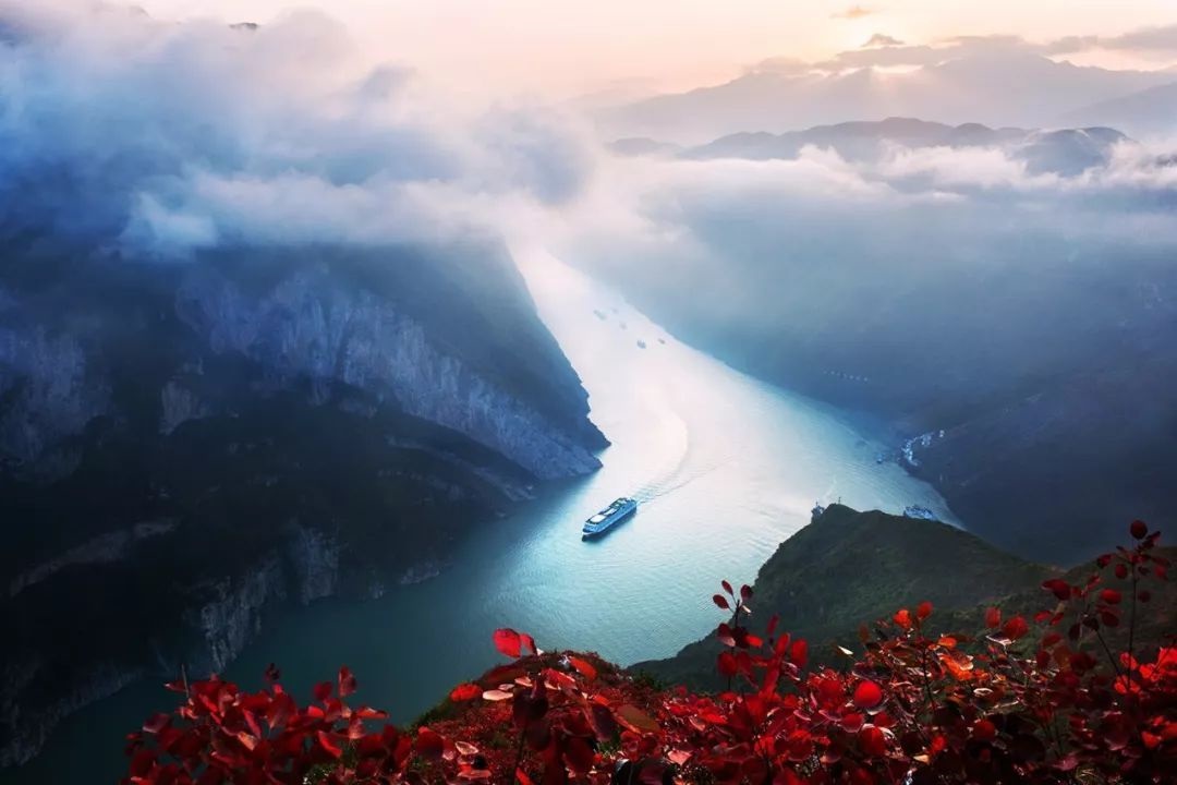 巫山山脉跨几个省,巫山阶梯分界线