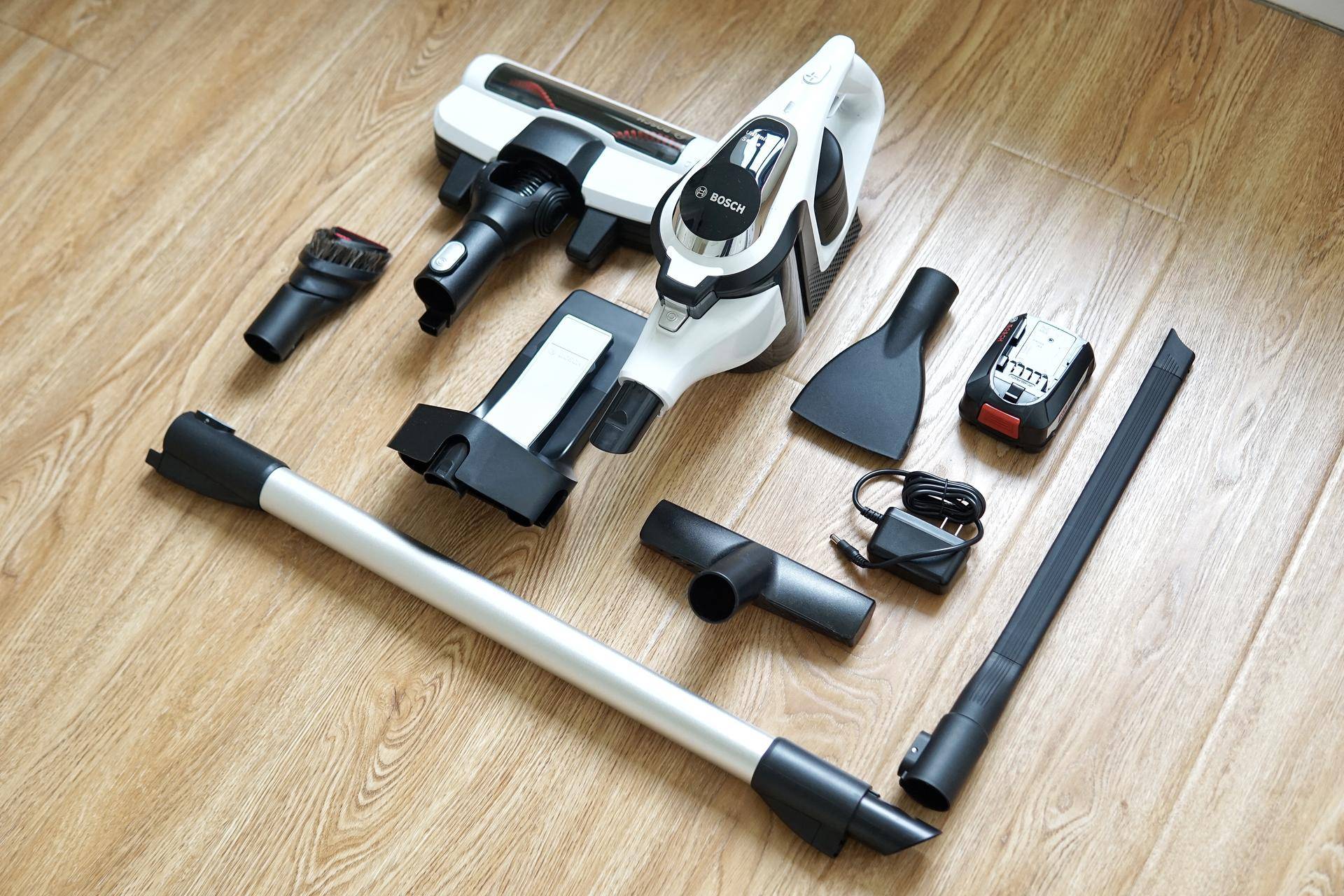 手持式吸尘器选购,卧式吸尘器和手持吸尘器哪个好