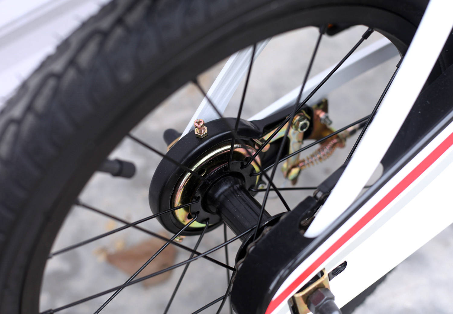 柒小佰自行车测评,六岁初学者自行车