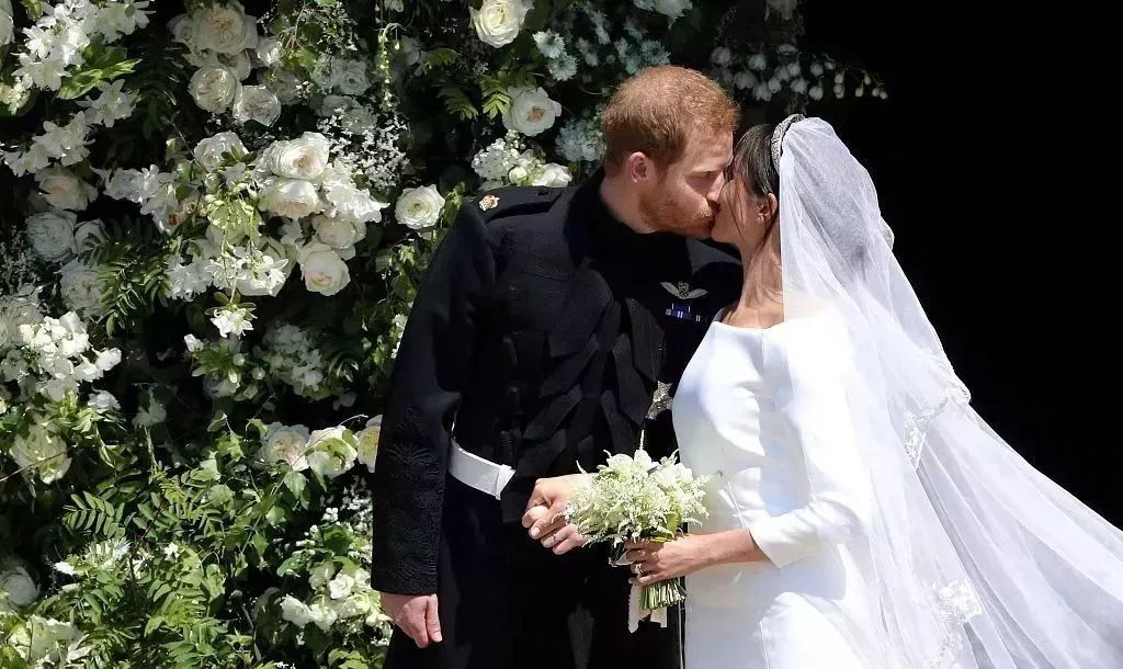 英国女王珠宝传奇,英国女王王冠上的宝石的传奇