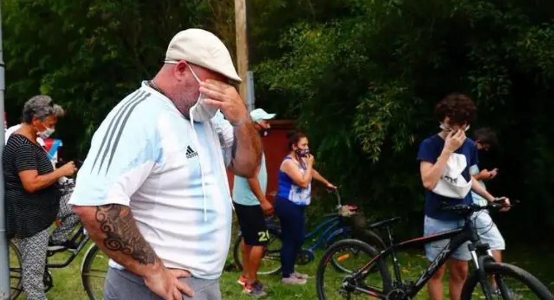 马拉多纳上帝之手拿冠军了吗,马拉多纳是梅西的什么人