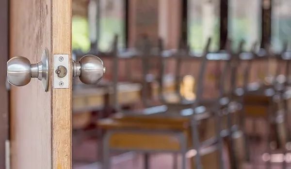 疫情致十亿儿童无法入学全球275位政要学者发公开信,全文