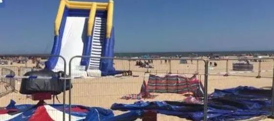 充气堡被风卷起致死,充气游乐堡伤人事件