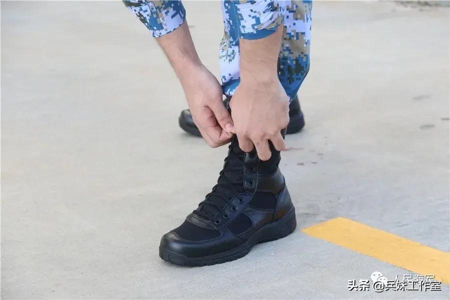 武警新型作战靴,新型作战靴