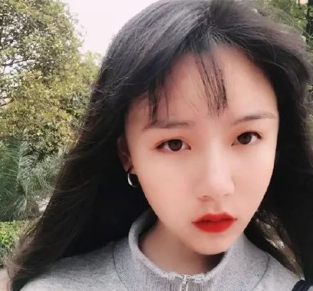 飞机杯被奶奶用来当袜子，这也太惨了吧