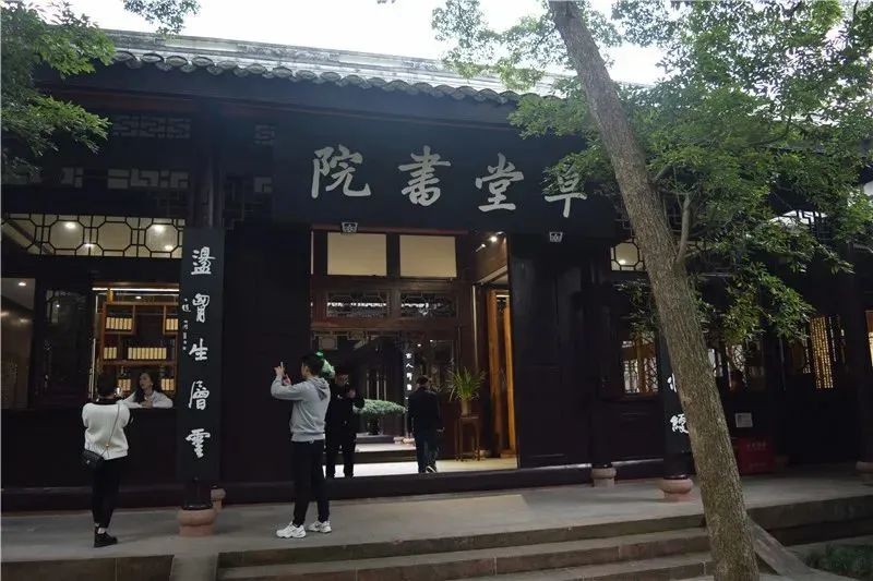 杜甫格律,乐天派辛夷